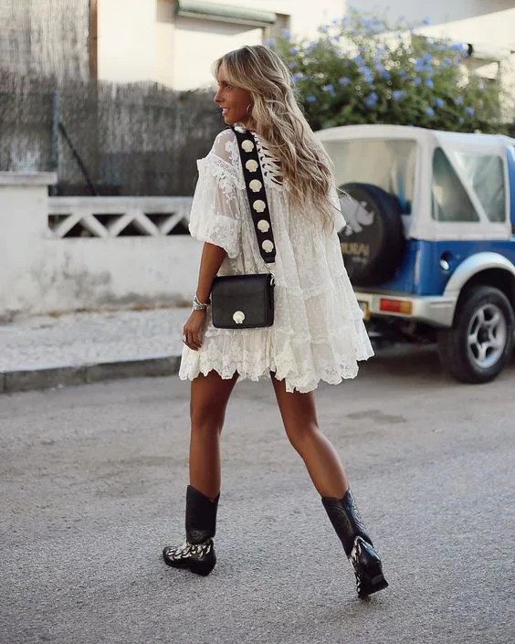 Look con botas discount cowboy